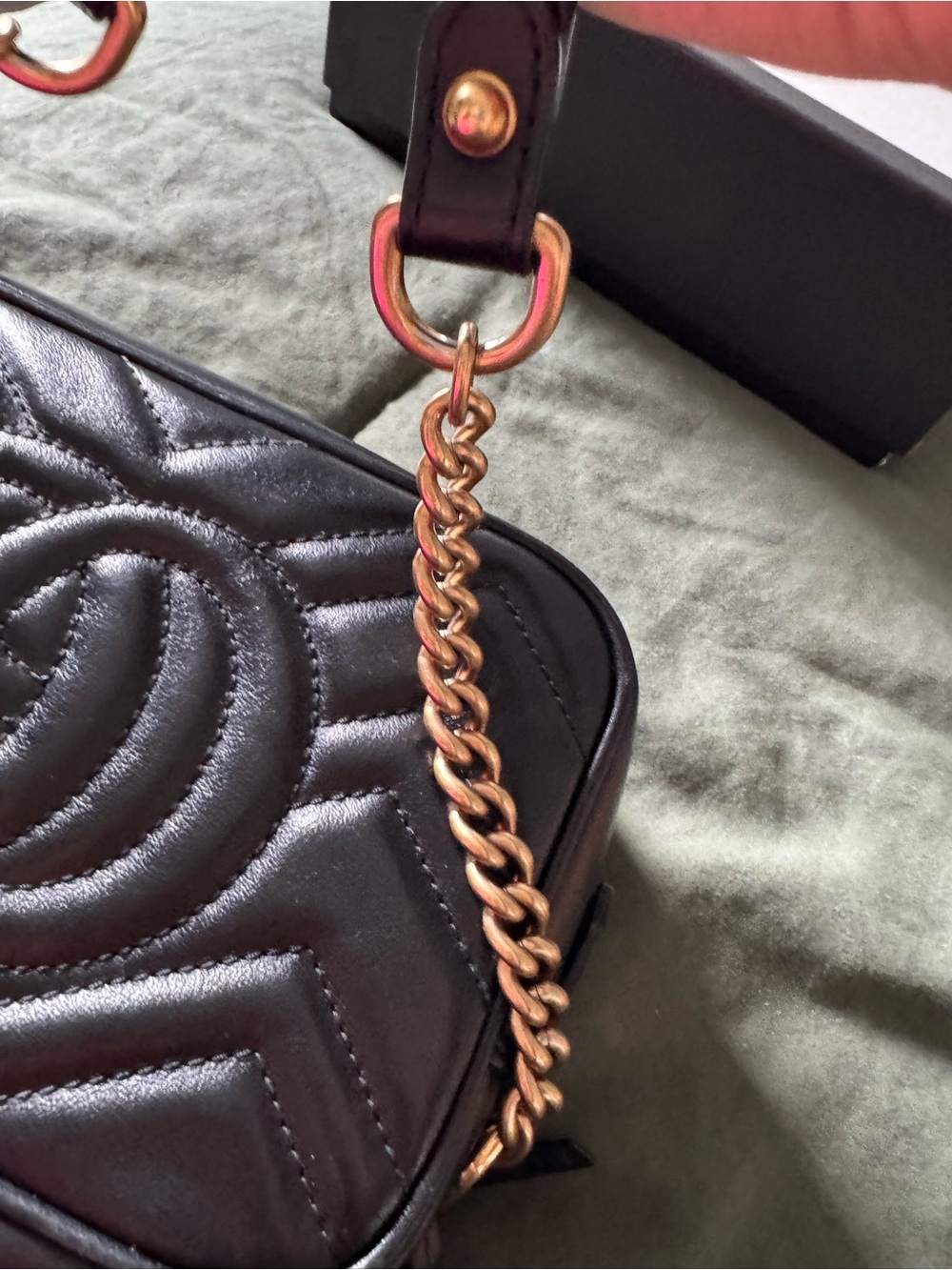 Gucci Black Quilted Leather Crossbody with Gold GG - Picture 10 of 11